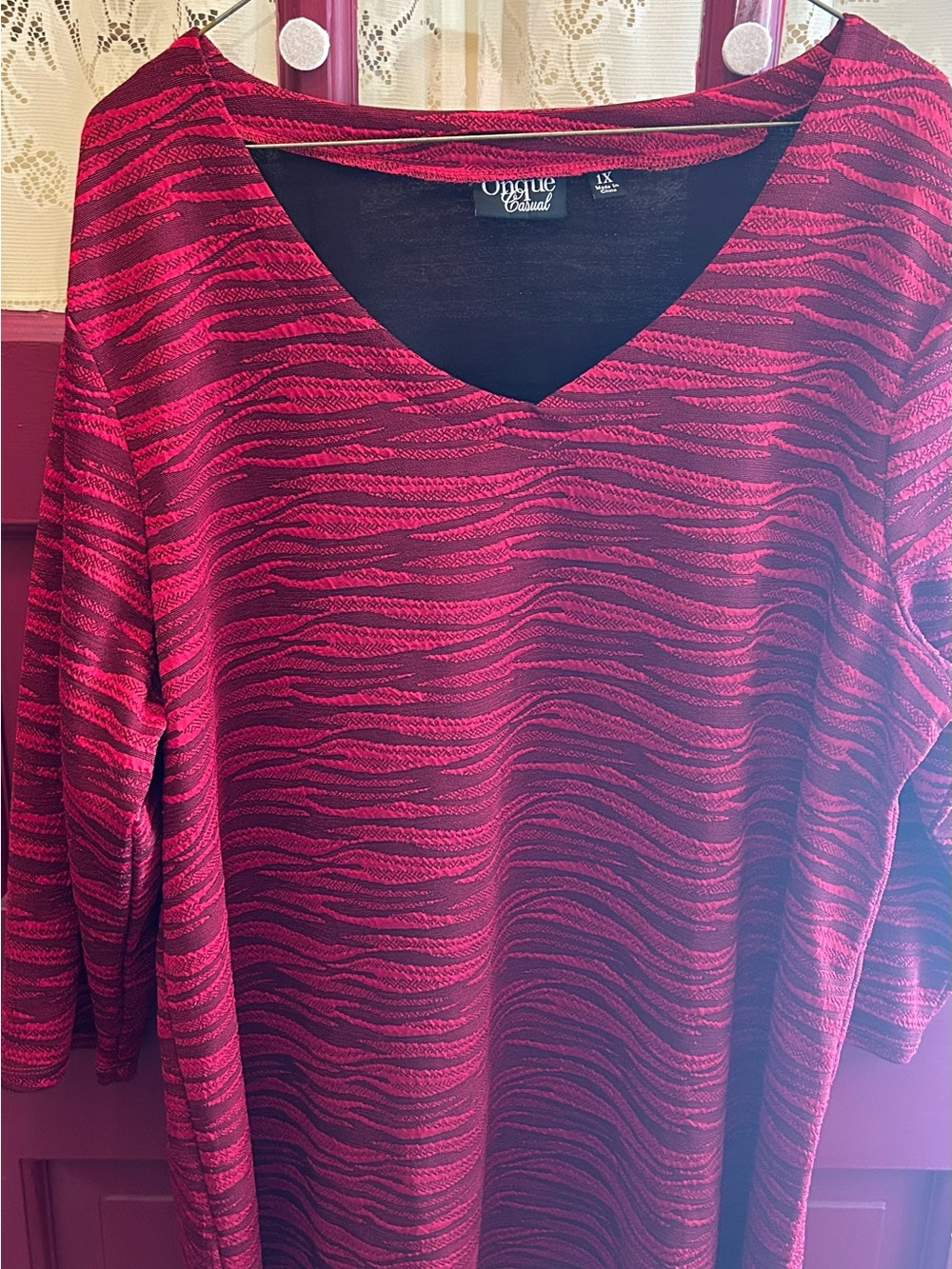 Onque Casuals Burgundy Red Patterned V-Neck Tunic